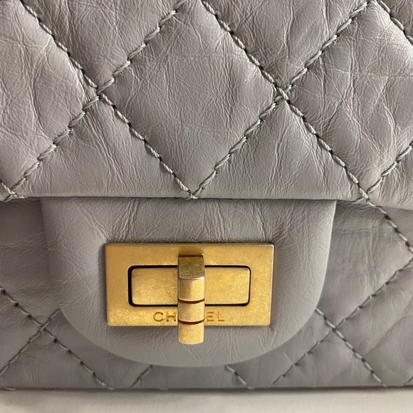 ❌❌SOLD ❌❌Chanel Reissue Mini - Picture 3 of 14